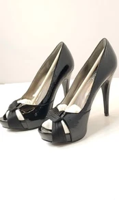 WILD PAIR,SHELLY WOMENS sz 9 CRISS CROSS SATIN OPEN TOE,BLACK PATENT LEATHER. - Picture 1 of 15