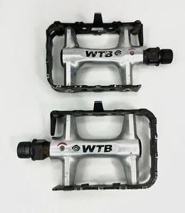 Vintage WTB Platform Pedals Grease Guard Zerk - Picture 1 of 6