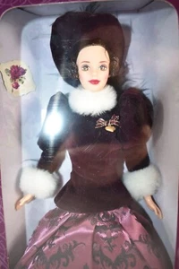MUÑECA BARBIE HOLIDAY TRADITION HOMECOMING 1996 DE MATTEL NUEVA EN CAJA - Imagen 1 de 12