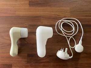 Clarisonic mia 2 Cleansing Brush With Cashmere Lux Brush Head - Picture 1 of 3