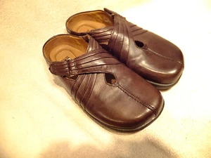 EARTH Kalso Fawn Maghogany Leather Clogs Flats sz 5.58M Quite Good - Picture 1 of 8