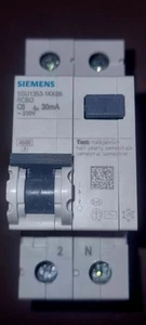 Siemens 5SU1353-1KK06 Differenziale salvavita magnetotermico 6Ampere - Foto 1 di 1