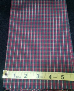 1/2 Yds 42 Wide Dark Red & Green Christmas Sewing Fabric iridescent Gold Threads - Picture 1 of 2