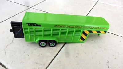 VINTAGE TONKA MAISTO CROSS COUNTRY CATTLE MOVERS TRAILER - Image 1 of 4