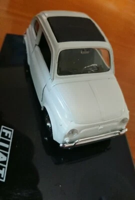 Fiat 500 L Modellino Da Collezione Scala 1:25 Polistil Made In Italy - Immagine 1 di 4