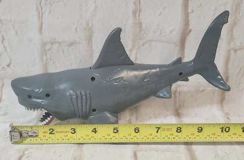 Animal Planet Chap Mei Great White Mega Shark Chomping Action Figure Toys R Us Cover