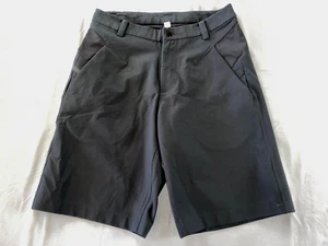 Lululemon Performance Chino Tech Shorts Herren Größe 30 EUC! - Bild 1 von 5