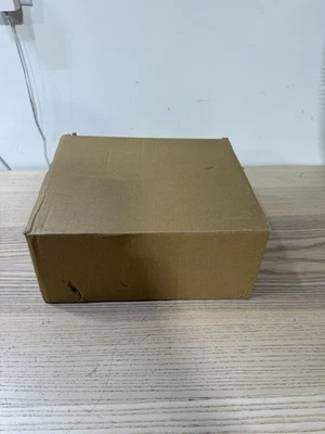 Вставка решетки радиатора переднего капота для Jeep Cherokee 2014-2018 годов выпуска с черной сотовой сеткой капота - Изображение 1 из 4