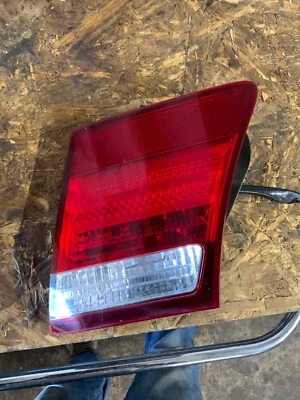 LEXUS LS 460 Puerta trasera del maletero Pase derecho RH Luz trasera interna OEM 2007-2009 Foto 1 de 4