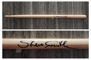 Steve Smith Signed Drumstick Journey Drummer Vital Information Jazz LEGEND RAD - Picture 1 of 2