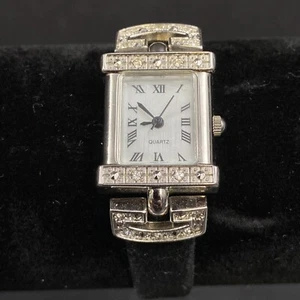 Elegante silberfarbene elegante Damen-Armbanduhr mit rechteckigem Zifferblatt Samtband Mod - Bild 1 von 6