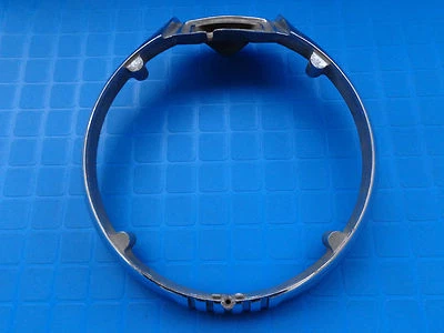 41 Chrysler Royal Windsor C28 Head Lamp bezel 865764 NOS Mopar 1941 Chrysler  - Изображение 1 из 4