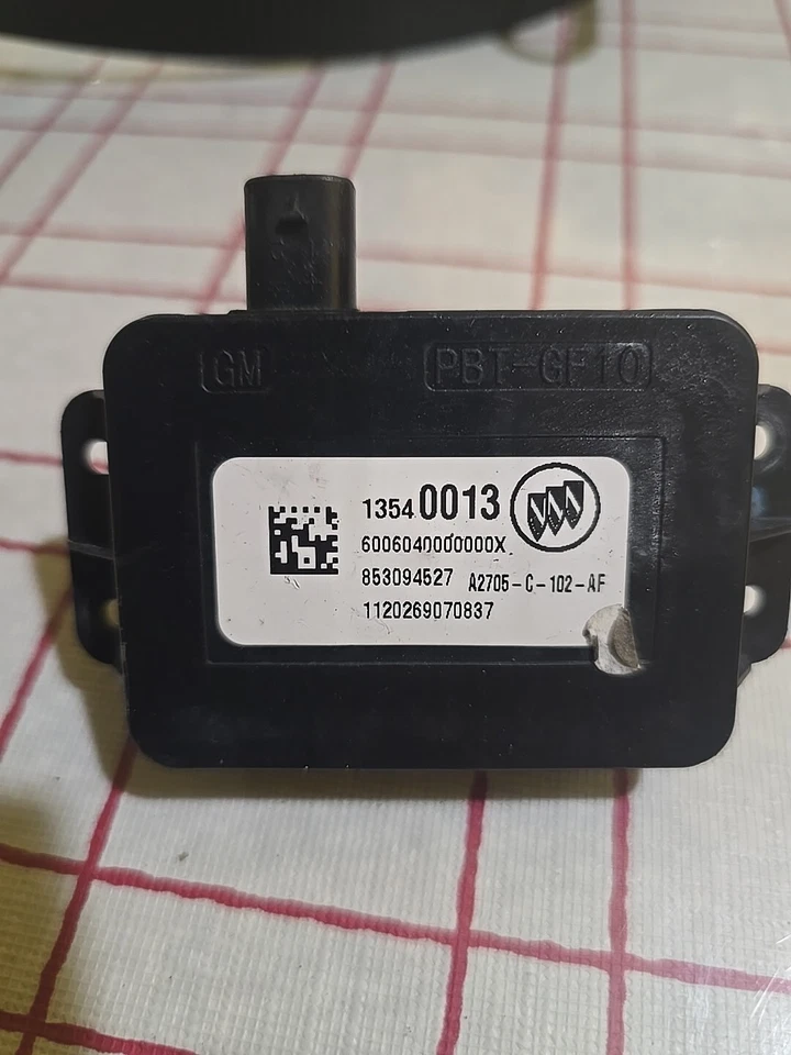 BUICK ENCLAVE CIERRE PARACHOQUES TRASERO MANOS LIBRES LUZ LÁMPARA OEM 2018 - 2023 💎 Foto 1 de 2