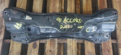 Honda Accord 1990-1993 2.2 travesaño delantero subchasis cuna miembro K Foto 1 de 4