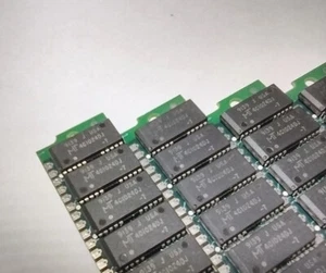 Módulo de memoria SIMM de 4 piezas / Pieces 1Mx9 (70ns) con paridad de Micron Technology - Imagen 1 de 2