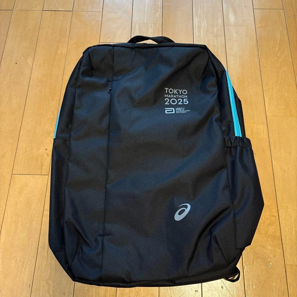 ASICS Tokyo Marathon 2025 Mochila 25L Negro Azul Poliéster NUEVO - Imagen 1 de 4