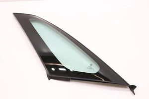 2014 - 2020 FIAT 500L REAR RIGHT PASSENGER SIDE DOOR WINDOW VENT GLASS OEM - Picture 1 of 8