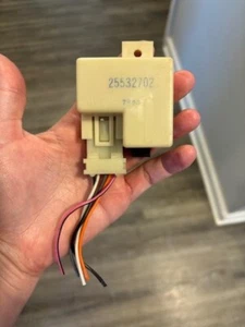 1977-1990 Cadillac Illuminated Entry Timer Module PN#25532702 - Picture 1 of 5