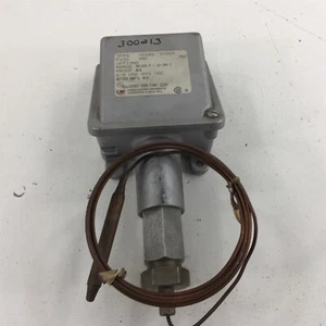 United Electric Controls F100 Temperature Switch 8BC 50-650F - Picture 1 of 5