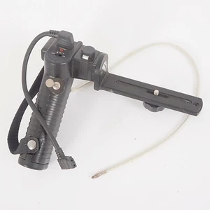 VIVITAR PPG-1 HEAVY DUTY L-SHAPE CAMERA FLASH GRIP, With PRONTOR CABLE RELEASE - Photo 1/5