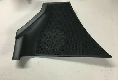 Renault Megane MK2 - Drivers Side Front Speaker Grill Cover Trim - Right  - Image 1 of 4