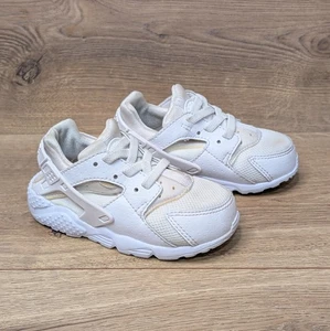 Nike Air Run Niño Huarache Triple Blanco Zapatos 704950-110 Niño Pequeño Talla 7C - Imagen 1 de 12