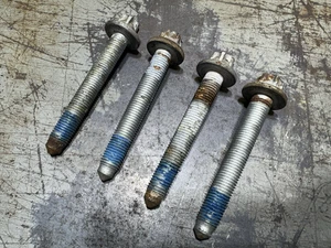 03-12 PERNOS DE MONTAJE SUBCHASIS TRASERO MERCEDES R230 SL55 AMG SL500 SL550 HERRAJES - Imagen 1 de 4