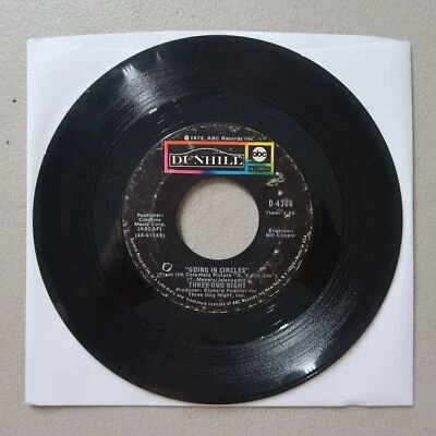 THREE DOG NIGHT THE FAMILY OF MAN, GOING IN CIRCLES VINYL 45 ABC VG 11-39 - Image 1 of 2