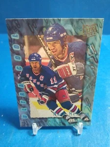 1995-96 Ultra Extra Ultra Cool Hockey #393 Mark Messier Rangers - Picture 1 of 4