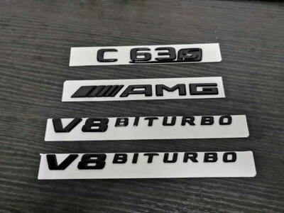 Pegatina insignia emblema maletero negro brillante C63S AMG V8 PAQUETE BITURBO C63 W205 Foto 1 de 3