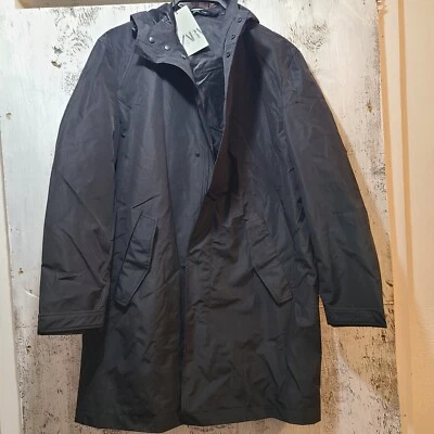 Chaqueta de lluvia con capucha repelente al agua Zara para hombre XL negra nueva con etiquetas 2753 400 $99 Foto 1 de 3