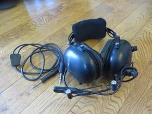 Flightcom Nighthawk Model 4DLX Aviation Headset tested - mic not tested - Bild 1 von 14