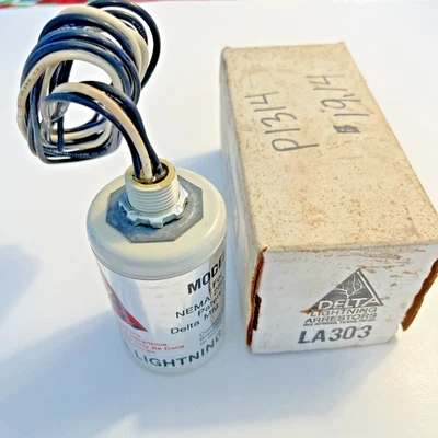 Delta LA303 Commerical Lightning Arrestor 3 fases 3 ou 4 fios 250 VAC proteção - Imagem 1 de 4