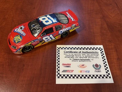 Chevy Monte Carlo 2005 firmado 1:24 Dale Earnhardt Jr. #81 Oreo/Ritz Foto 1 de 4