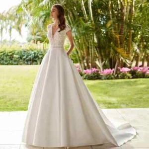 Elegante Vestido de Novia Cuello en V Manga Casquillo Apliques Botones Espalda Satén Vestido de Novia - Imagen 1 de 6