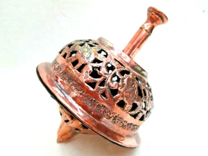 Handgefertigte Kupfer Chanukka Dreidel Grogger handgehämmert & ausgeschnittene florale Designs. - Bild 1 von 6