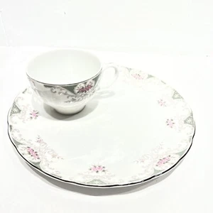 vintage lot of 2 Valentine China large Luncheon Set teaCups & Plates cup mug - Picture 1 of 10