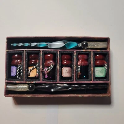 The Writing Collection Palette For Pens - Image 1 of 3