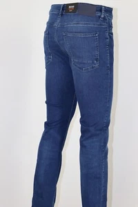 JEANS HUGO BOSS, mod. Delaware BC-L-P, taglia 32/36, blu medio, elasticizzato, vestibilità slim - Foto 1 di 10