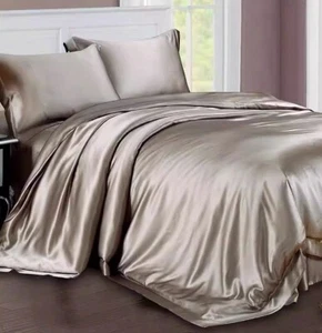 Bedding Set 100% 30mome Silk 1 Quilt Cover 200X230cm 1 Sheet 4 Pillow Cases - Picture 1 of 5
