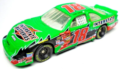 Coche de carreras NASCAR PONTIAC GRAND PRIX 2002 BOBBY LABONTE #18 verde 3 1/8" Foto 1 de 4