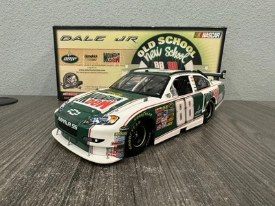 Dale Earnhardt Jr. #88 Mt. 2008 Acción NASCAR Dew Retro 1:24 sin usar, en caja Foto 1 de 4