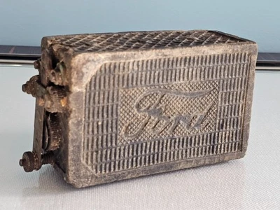Vintage RARE Ford (Script) Model T SOYBEAN Ignition Coil Original - Image 1 of 4
