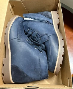 Boys Clarks Casual Ankle Boots *Heath Lace* NEW 2.5 UK size Leather - Picture 1 of 10