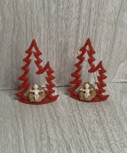 VTG Set 2 50s 60s Plastic Hong Kong Red Christmas Tree Jesus Manger Ornaments - Picture 1 of 10