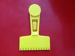 Vintage American Ice Scrapers Made in U.S.A. with Visor Clip - Picture 1 of 6