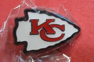 Kansas City Chiefs NFL Football New Pin - Picture 1 of 1