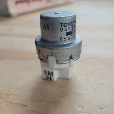 1978 - 97 Toyota Pickup 86 Lexus Tested OEM Relay Blower Lights Denso Horn SR5  - Image 1 of 4