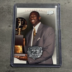 Michael Jordan 2009-10 Upper Deck Michael Jordan Legacy Collection #25 Trophy - Picture 1 of 2