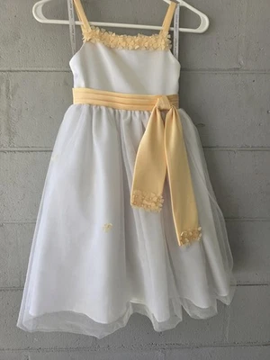 Vestido formal para niña Alfred Angelo talla 5 Foto 1 de 2